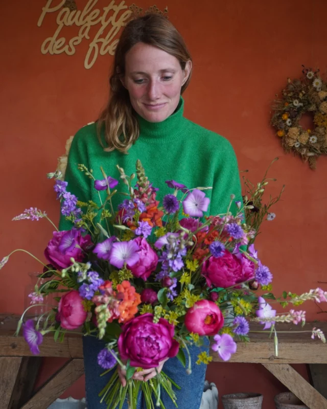 Des bouquets ultra colorés, 100% locaux et de saison… 💐 Fraîchement cueillis pour vous, du mercredi au samedi de 10h à 18h au Chemin de Pierpont 50 à 6210 Rêves ! 🥰

#fleurslocales #fleursdesaison #compositionflorale #slowflowersbelgique #fleursbelgique #pauletteadesfleurs"